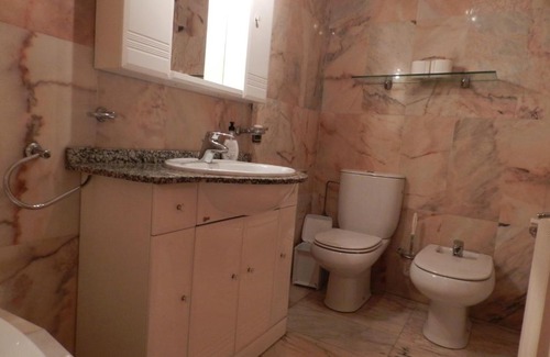 La Massana Apartment | Family-Friendly Vallnord La Massana with Hot Tub Bliss