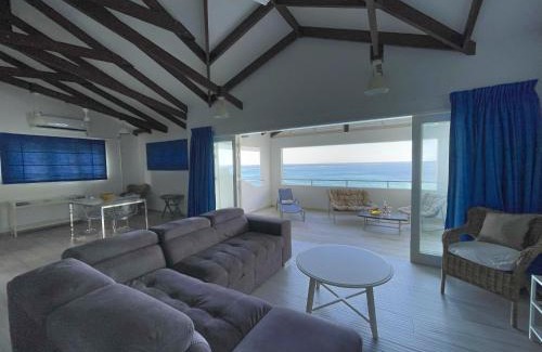 Bel Ombre Apartment | VallonEnd Beachfront villa with excellent view