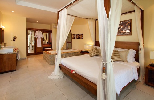 Mahe Island Hotel | Valmer Resort: Ocean View Retreat with Pool and Spa
