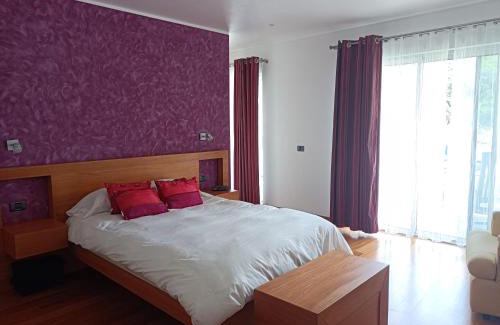 Praia da Vitoria Apartment | Valmoa T4: Oceanfront Bliss with Breakfast and Kids Welcome