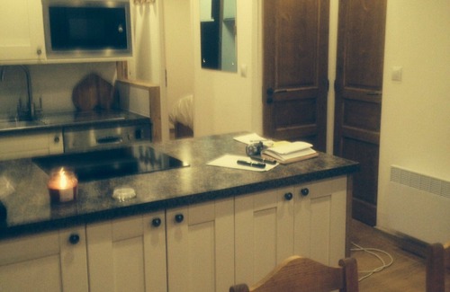 Les Avanchers-Valmorel Apartment | Renovated Valmorel Ski Apartment with Breakfast & More
