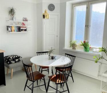 Keskinen District Apartment | Bright and Newly Renovated Apartment - Guest Rated 9/10