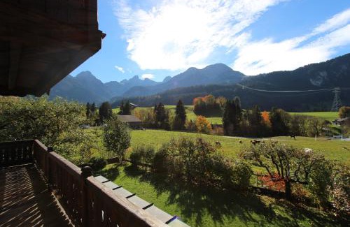 Chateau-d'Oex Ski Chalet | Valrose: Pet and Child Friendly Retreat with Great Reviews