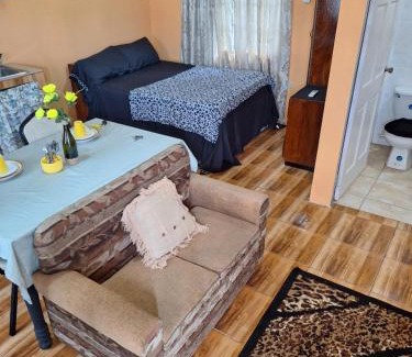 Jerningham Junction Apartment | Oceanfront Valsalms: Family-Friendly Stay with Top Ratings