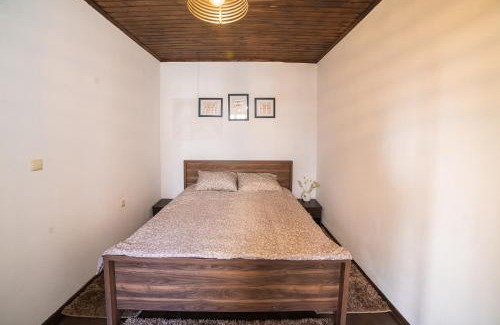 Valtesiniko House | Exceptional Valtesiniko View: Family-Friendly 4-Star Retreat