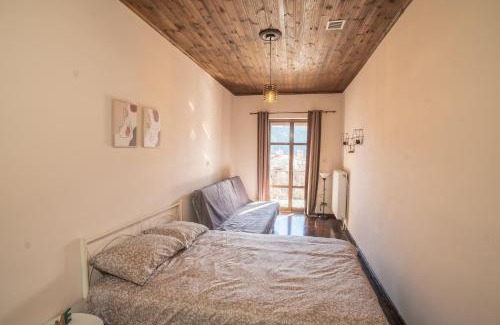 Valtesiniko House | Exceptional Valtesiniko View: Family-Friendly 4-Star Retreat