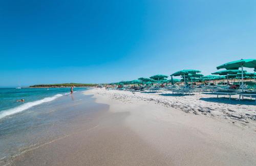 Budoni Resort | Discover Valtur Baia dei Pini: Beachfront Getaway Awaits