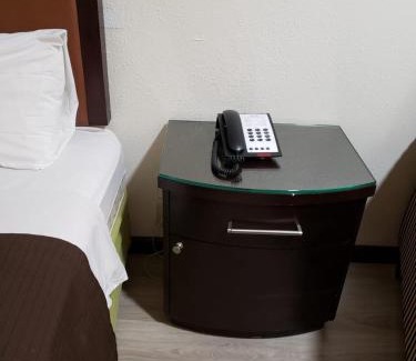 Salina Hotel | Budget-Friendly Value Inn & Suites Salina for Families & Pets