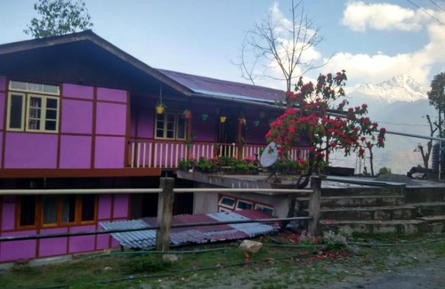 Namchi House | Budget-Friendly Vamoose Himalayan Viewpoint with Breakfast