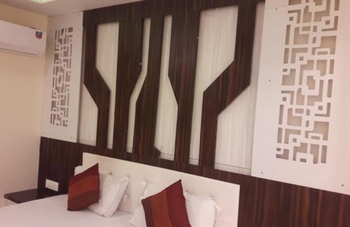 Chhindwara House | Family-Friendly Stay at Vamoose Kusum Residency