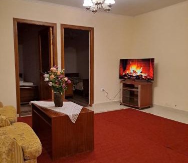 Gyumri Apartment | Van Bliss - 10 min away from center