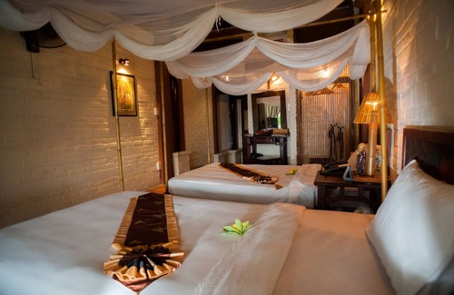 Sam Son Resort | Relax at Van Chai Resort: 4-Star Pool & Spa Retreat