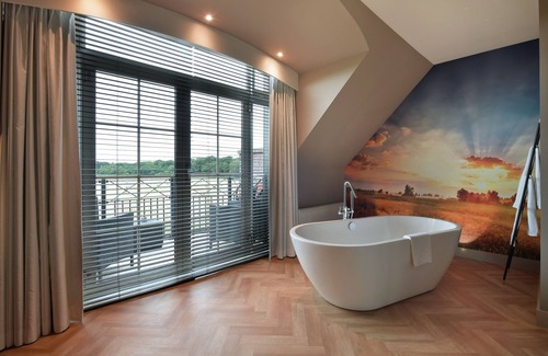 Westerbroek Hotel | Premier Van der Valk Hotel Groningen Westerbroek Awaits You