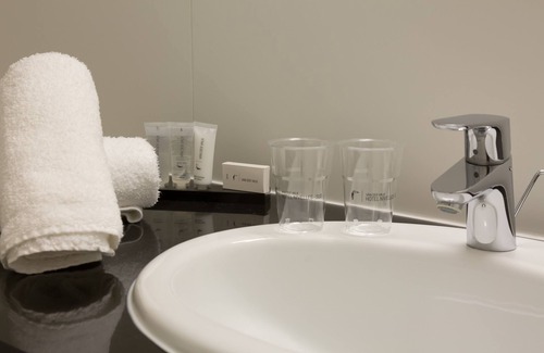 Nivelles Hotel | Relax at Van der Valk Hotel Nivelles with Pool & Spa