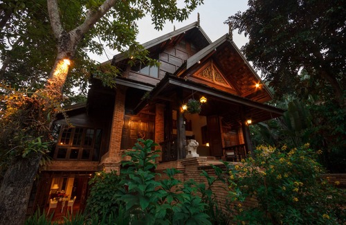 Mae Rim Villa | Indulge in Vana Som - The Lower House with Pool & Spa