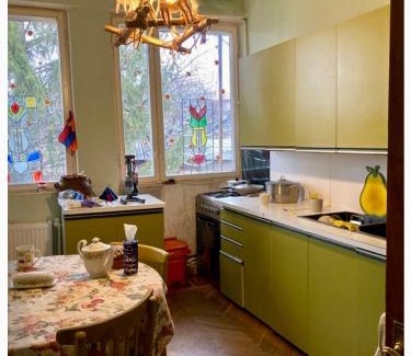 Vanadzor House | Vanadzor Family Art House