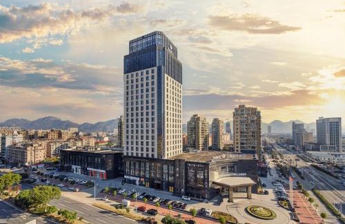 Linhai Hotel | Discover Vance International Hotel - Relax with Spa & Dining