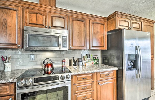 Hazel Dell House | Relaxing Vancouver Home with Hot Tub Near Portland