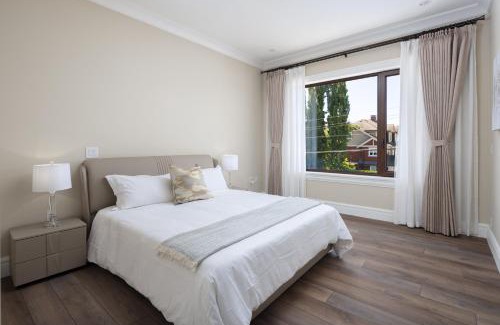 Richmond House | Explore the Vancouver Vacation Home: 4-Star Guest Favorite