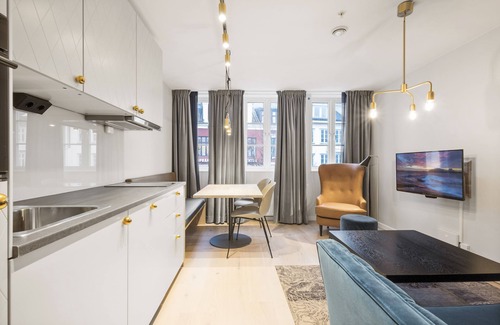 Stavanger Apartment | VANDER - Sea Story: Family-Friendly Retreat with Kitchen