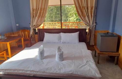 Vang Vieng House | DD Guest House: Highly Rated Stay with Pet-Friendly Perks