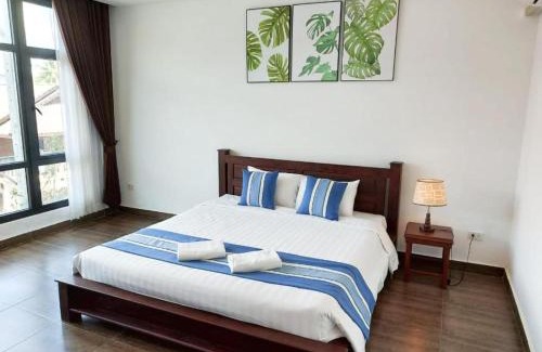 Vang Vieng Hotel | Discover Comfort at Vang Vieng Topview Hotel with Pool & Spa