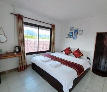 Vang Vieng Bed & Breakfast | Top-Rated Vang Vieng Victory Guesthouse for Families