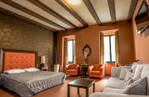 Srodmiescie Hotel | Delightful Vanilla Hotel: Top Rated with Family-Friendly Amenities