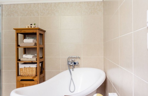 Montauban Bed & Breakfast | Top-Rated Stay at Vanille Bourbon with Family-Friendly Perks