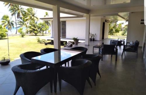Taha'a Villa | Discover Vanira Sunset Tahaa: Family-Friendly Getaway
