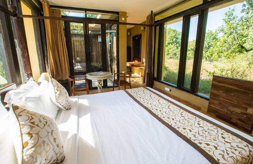 Turiya Hotel | Relaxing Vannraj Resort and Spa with Pool & Wellness Oasis