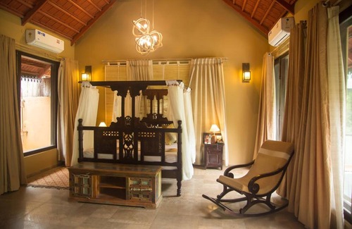 Turiya Hotel | Relaxing Vannraj Resort and Spa with Pool & Wellness Oasis