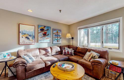 Stratton Mountain Apartment | Vantage Point #8: Family-Friendly Retreat with Pool Access
