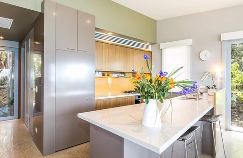 Lorne House | Vantage Point: Oceanfront Bliss with Free WiFi & Pool