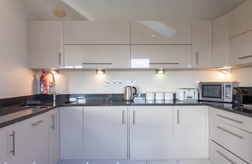 Dartmouth Cottage | Vantage Point, Hillfield Village