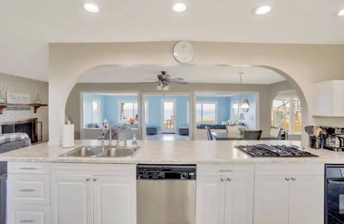 Wildwood House | Top-Rated Vantage Point II: Family-Friendly with Kitchen