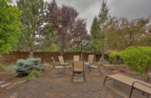 Southern Crossing House | Beautiful Vantage Point Townhouse with Hot Tub & Pet-Friendly