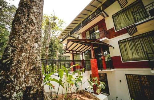 Chittur Hotel | Discover VANYA by Citrine: Pool, Restaurant & Breakfast