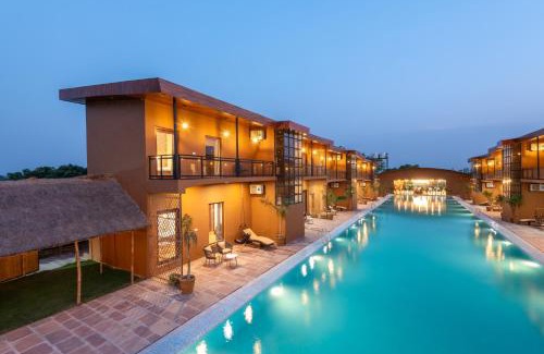 Belparao Hotel | Vanya Jim Corbett: Family-Friendly Villa with Pool & Dining