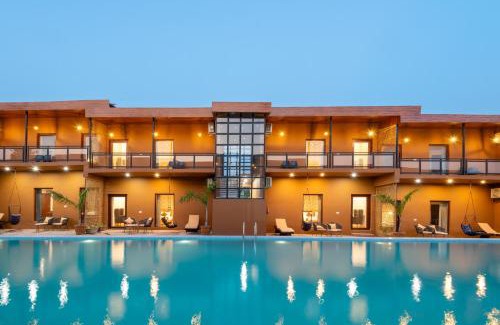 Belparao Hotel | Vanya Jim Corbett: Family-Friendly Villa with Pool & Dining