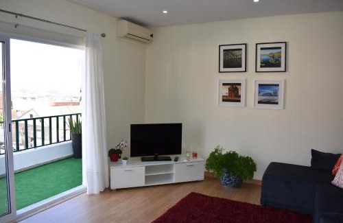 Belmonte Apartment | Family-Friendly Getaway at Varanda do Jardim, Rated 9/10
