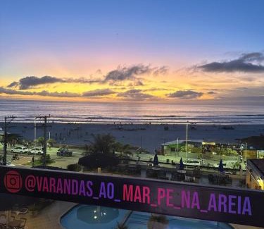 Praia Grande Apartment | Relaxing Varandas ao Mar Loft 302 with Oceanfront Pool