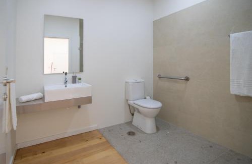 Arcos de Valdevez Apartment | Cozy Oceanfront Apartments at Varandas de S. Jorge