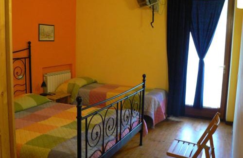 Ricco del Golfo di Spezia Bed & Breakfast | Experience Varavventura: Family-Friendly Oceanfront Retreat