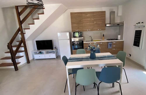 Plemmirio Villa | Oceanfront Getaway at Varco28 in Plemmirio Marine Area