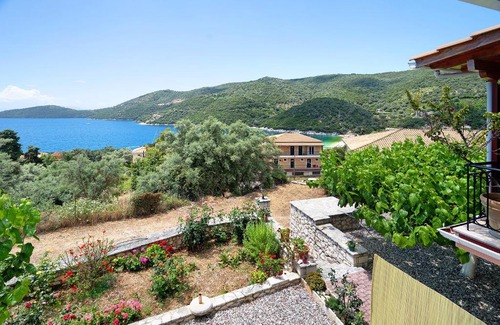 Mikros Gialos Apartment | Inviting Vardia Studio A with Oceanfront Views
