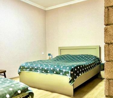 Vardzia Bed & Breakfast | Charming Chachkari: Pet-Friendly Stay with Top Amenities