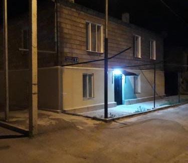 Akhaltsikhe House | Explore Vardzia: Highly Rated with Family-Friendly Amenities