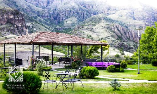 Vardzia Hotel | Discover Vardzia Resort: 4-Star Oceanfront Getaway