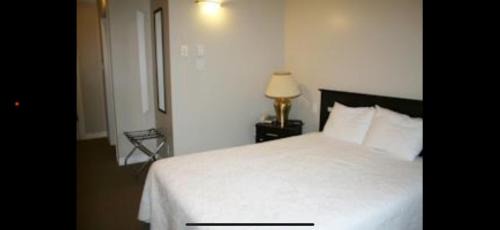 Varennes Hotel | Varennes Grand Montreal Hotel